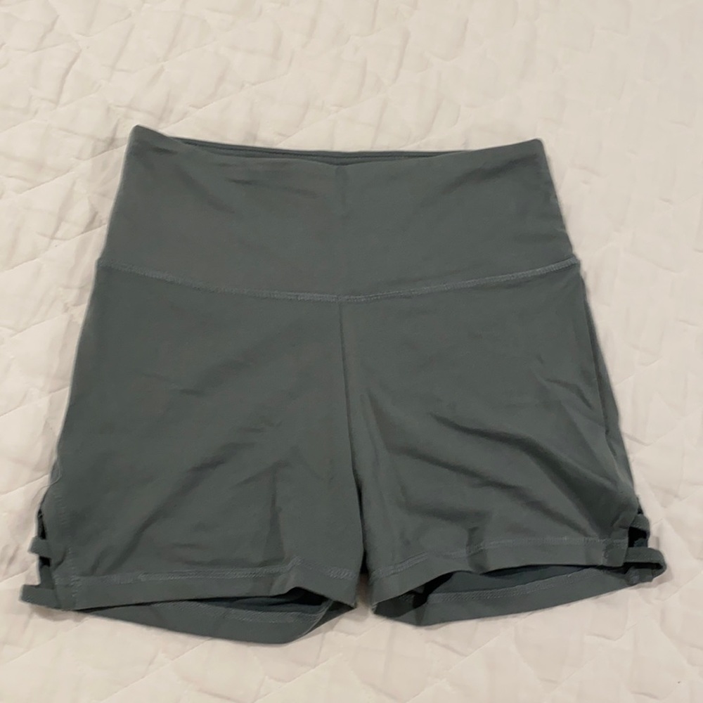 Bike shorts with cut out detail